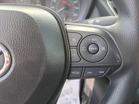 Used 2024 Toyota Corolla LE image 19