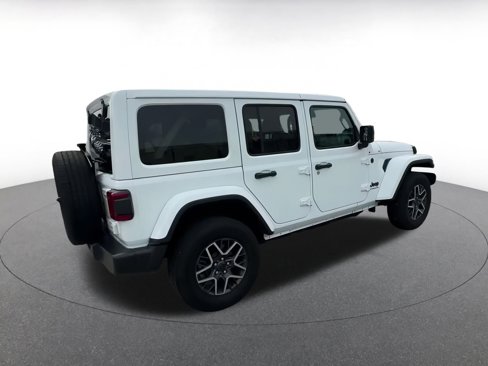 Used 2025 Jeep Wrangler Sahara image 15