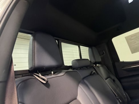 Used 2024 Chevrolet Silverado 1500 High Country image 84