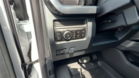 New 2025 Ford F250 Lariat w/ Lariat Ultimate Package image 33