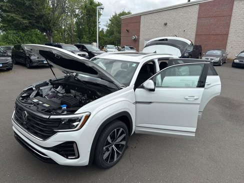 New 2025 Volkswagen Atlas Cross Sport SEL Premium R-Line image 42