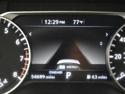Used 2023 Nissan Pathfinder SV image 29