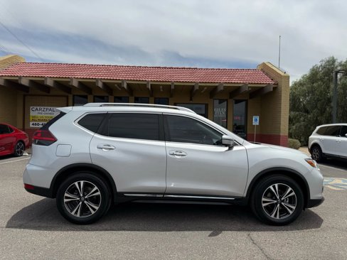 Used 2018 Nissan Rogue SL image 12