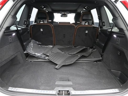 Used 2024 Volvo XC90 B6 Plus w/ Protection Package Premier image 30