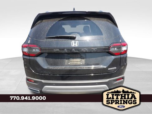 Used 2025 Honda Pilot Touring image 5