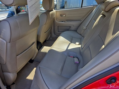 Used 2005 Lexus IS 300 image 12