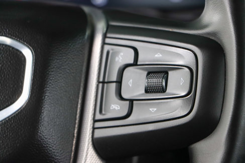 Used 2023 GMC Yukon Denali image 15