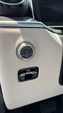 Used 2025 Mercedes-Benz GLC 350e 4MATIC image 18