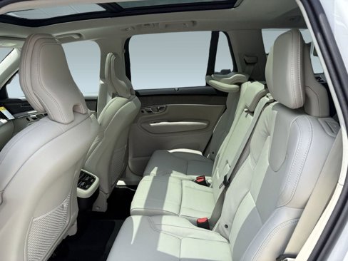 New 2026 Volvo XC90 B6 Ultra image 14