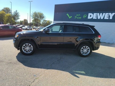 Used 2022 Jeep Grand Cherokee Laredo X image 2