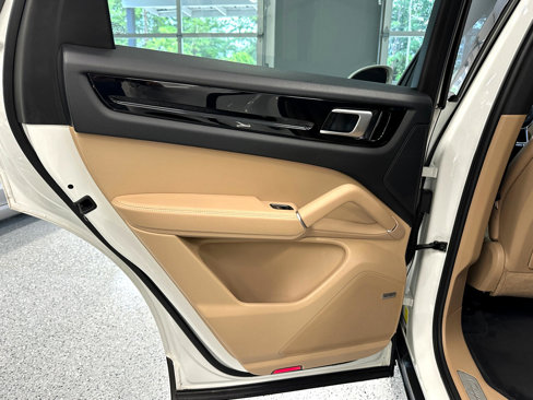 Used 2019 Porsche Cayenne image 22