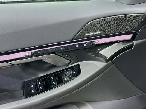 New 2026 BMW 540i xDrive w/ Executive Package image 23
