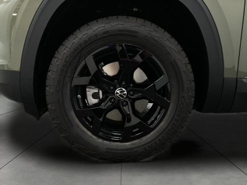 New 2026 Volkswagen Atlas Peak Edition image 13