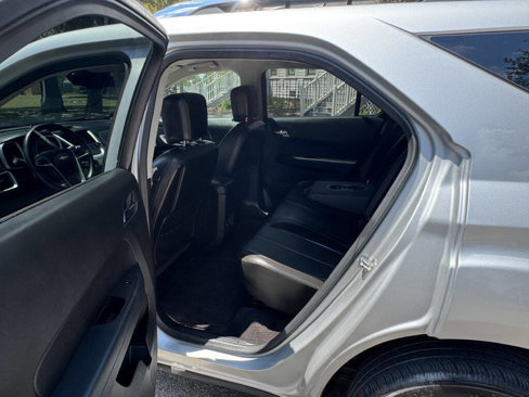 Used 2016 Chevrolet Equinox LTZ w/ Enhanced Convenience Package image 11