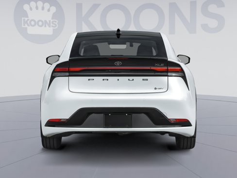 New 2026 Toyota Prius XLE image 7