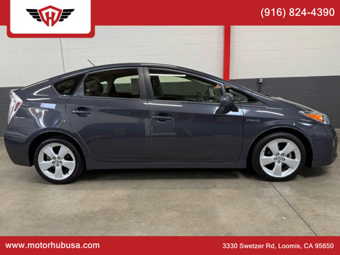 Used 2015 Toyota Prius Five image 9