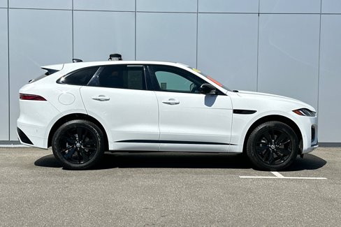 Used 2025 Jaguar F-PACE R-Dynamic S image 6