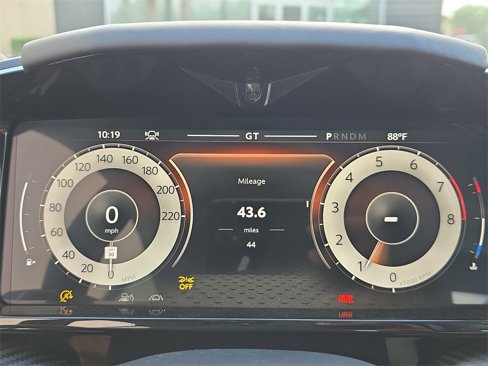 New 2025 Aston Martin Vanquish image 5