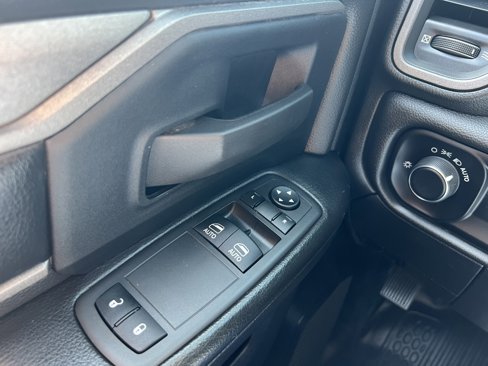 Used 2022 RAM 5500 Tradesman image 15