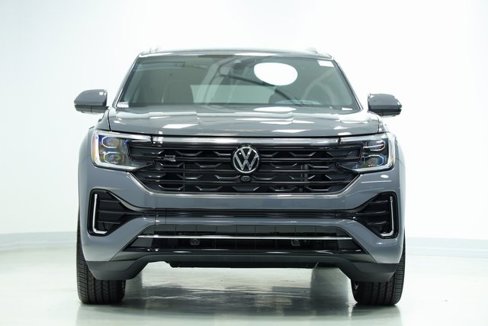 New 2025 Volkswagen Atlas Cross Sport SEL Premium R-Line image 2