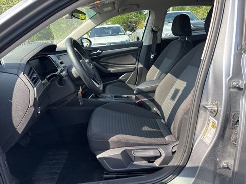Certified 2024 Volkswagen Jetta S image 21