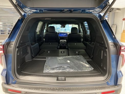 New 2026 Chevrolet Traverse LT w/ Driver Confidence Package image 7