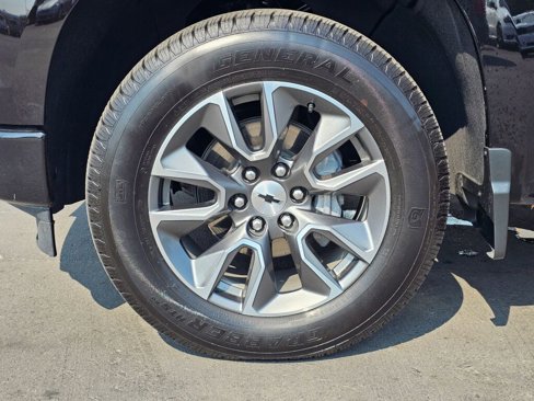 Used 2024 Chevrolet Silverado 1500 RST image 9