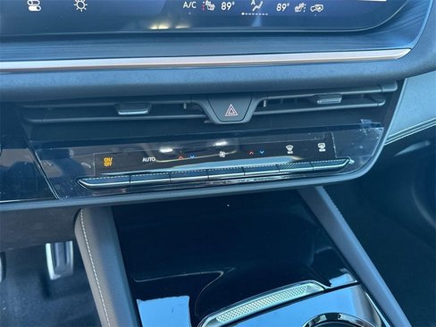 New 2025 Buick Envision Sport Touring image 21
