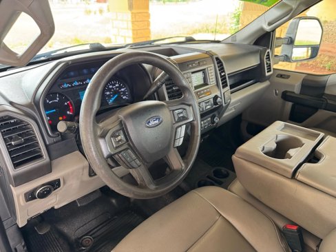 Used 2022 Ford F250 XL w/ Power Equipment Group image 12