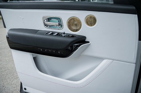 New 2025 Rolls-Royce Cullinan image 30