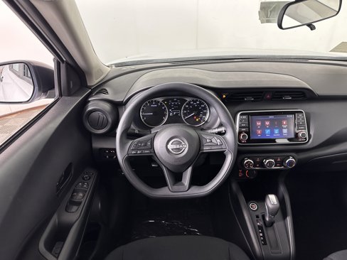 New 2024 Nissan Kicks S image 32