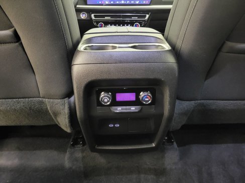 Certified 2025 Chevrolet Traverse LT image 43