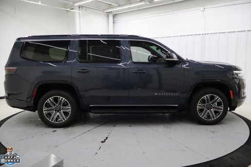 Used 2025 Jeep Wagoneer 4WD w/ Convenience Group I image 2
