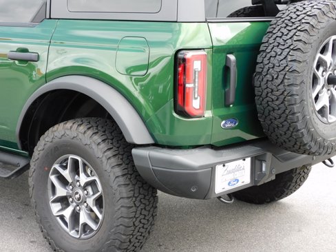 New 2024 Ford Bronco Badlands image 12