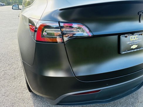 Used 2025 Tesla Model Y Long Range image 15