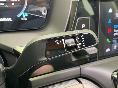 New 2025 Porsche Panamera image 40