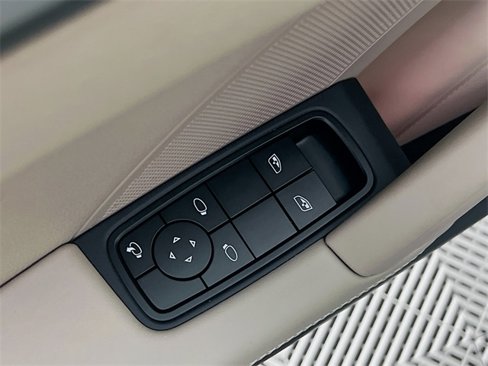 Used 2025 Porsche 911 Carrera image 20
