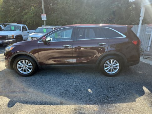 Used 2019 Kia Sorento FWD V6 image 2