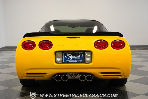 Used 2003 Chevrolet Corvette Coupe w/ Preferred Equipment Group image 10