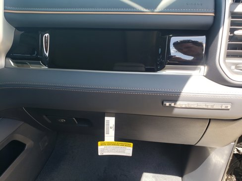 New 2025 RAM 1500 Tungsten w/ Towing Technology Group image 18