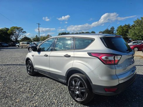 Used 2018 Ford Escape S image 7