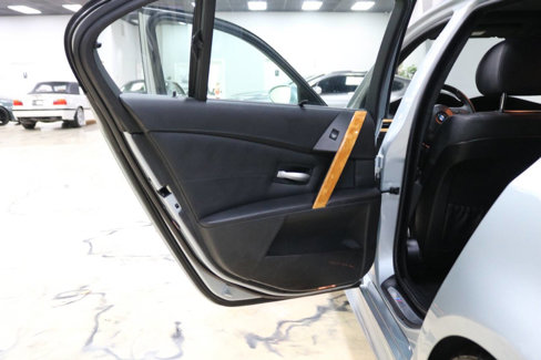 Used 2007 BMW M5 image 16