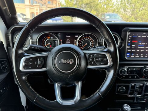 Used 2021 Jeep Wrangler Unlimited Sahara image 32