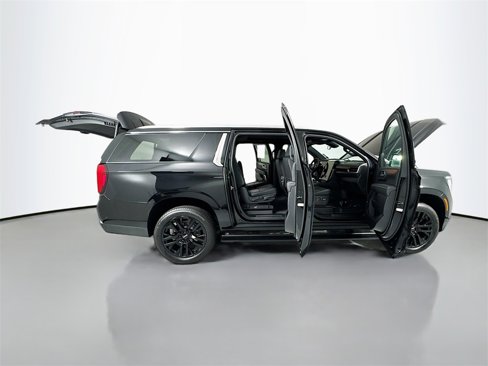 Used 2025 GMC Yukon XL Denali image 39