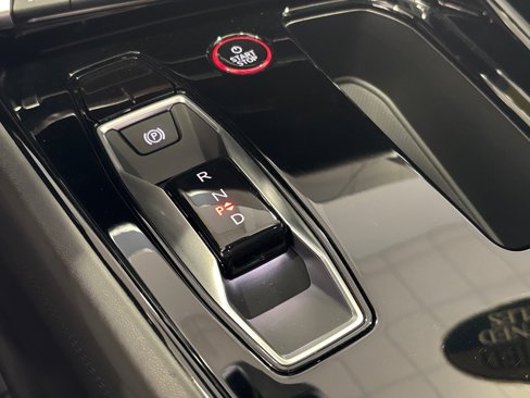 Used 2023 Audi e-tron GT Premium Plus image 30