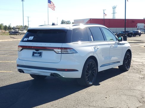 New 2025 Lincoln Aviator Reserve w/ Equipment Group 201A image 4