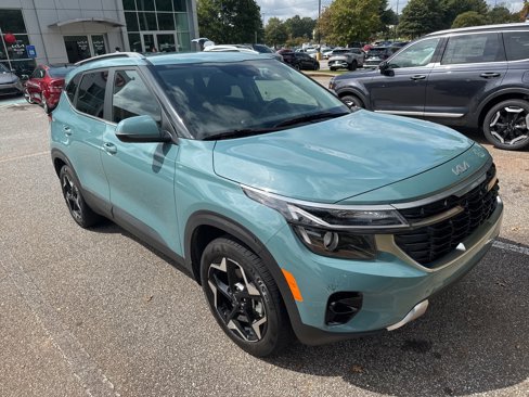 Certified 2024 Kia Seltos EX image 1