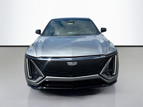 New 2026 Cadillac Lyriq V image 2