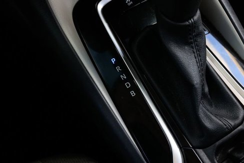Used 2022 Toyota Corolla LE image 39