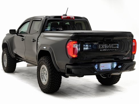 Used 2024 GMC Canyon AT4 w/ AT4 Premium Package image 33